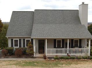 1016 Crooked Oak Dr, Lenoir City, TN 37771