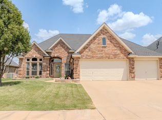 4905 Silver Crest Dr, Wichita Falls, TX 76310