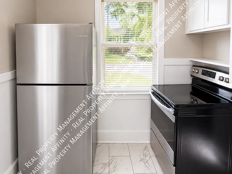 3684 Marion Ave — Photo 8
