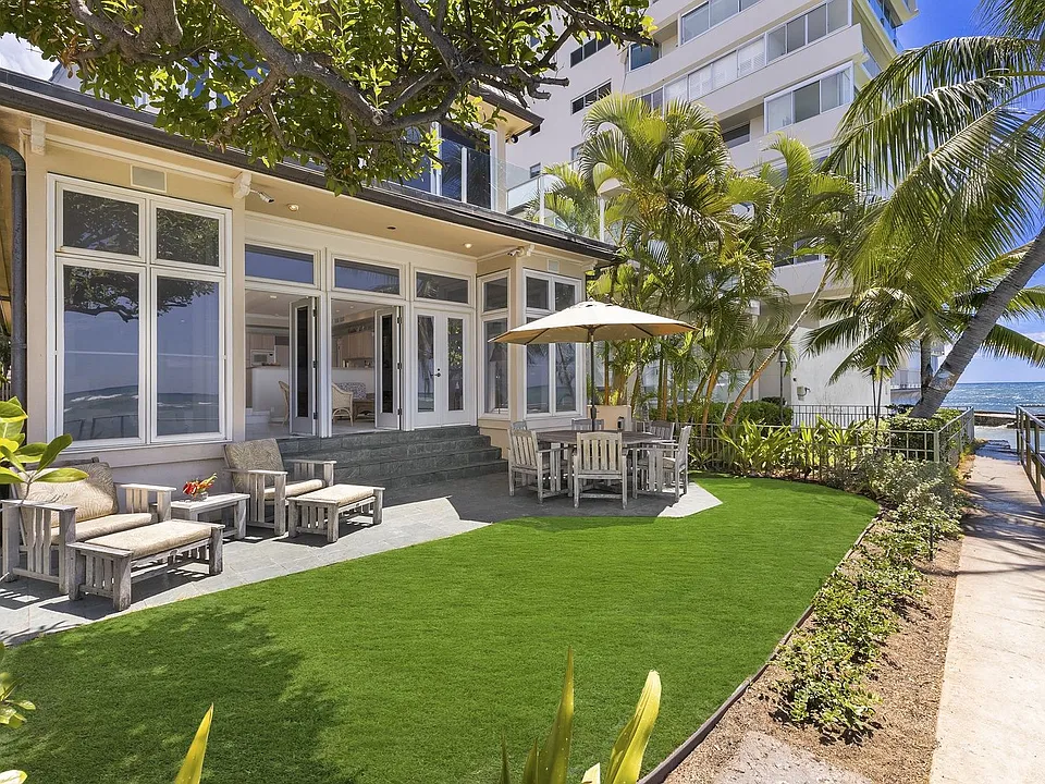 3059 Kalakaua Ave