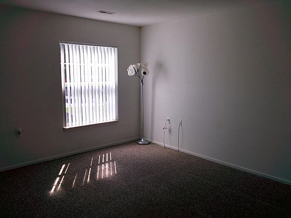 4th image of 2744 Sagebrush Cir APT 103