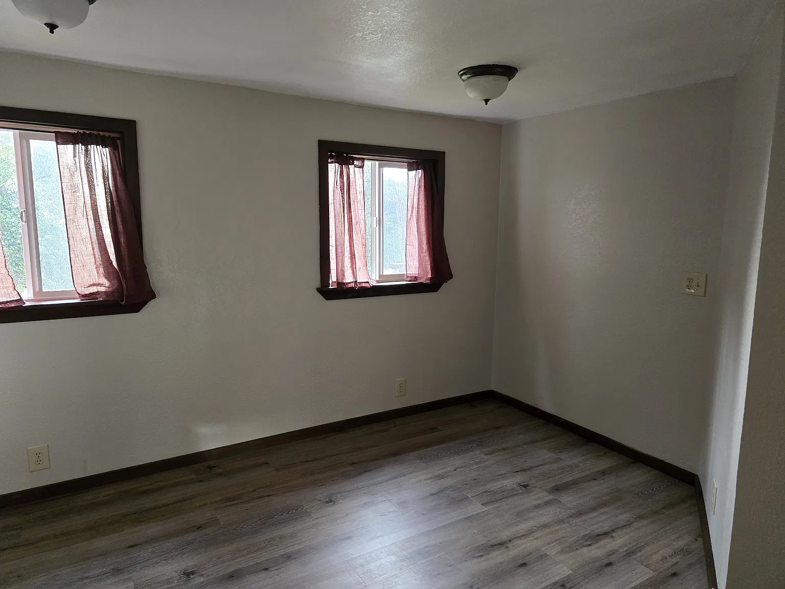 2 bed, 900 sqft, $1,800 — Photo 4