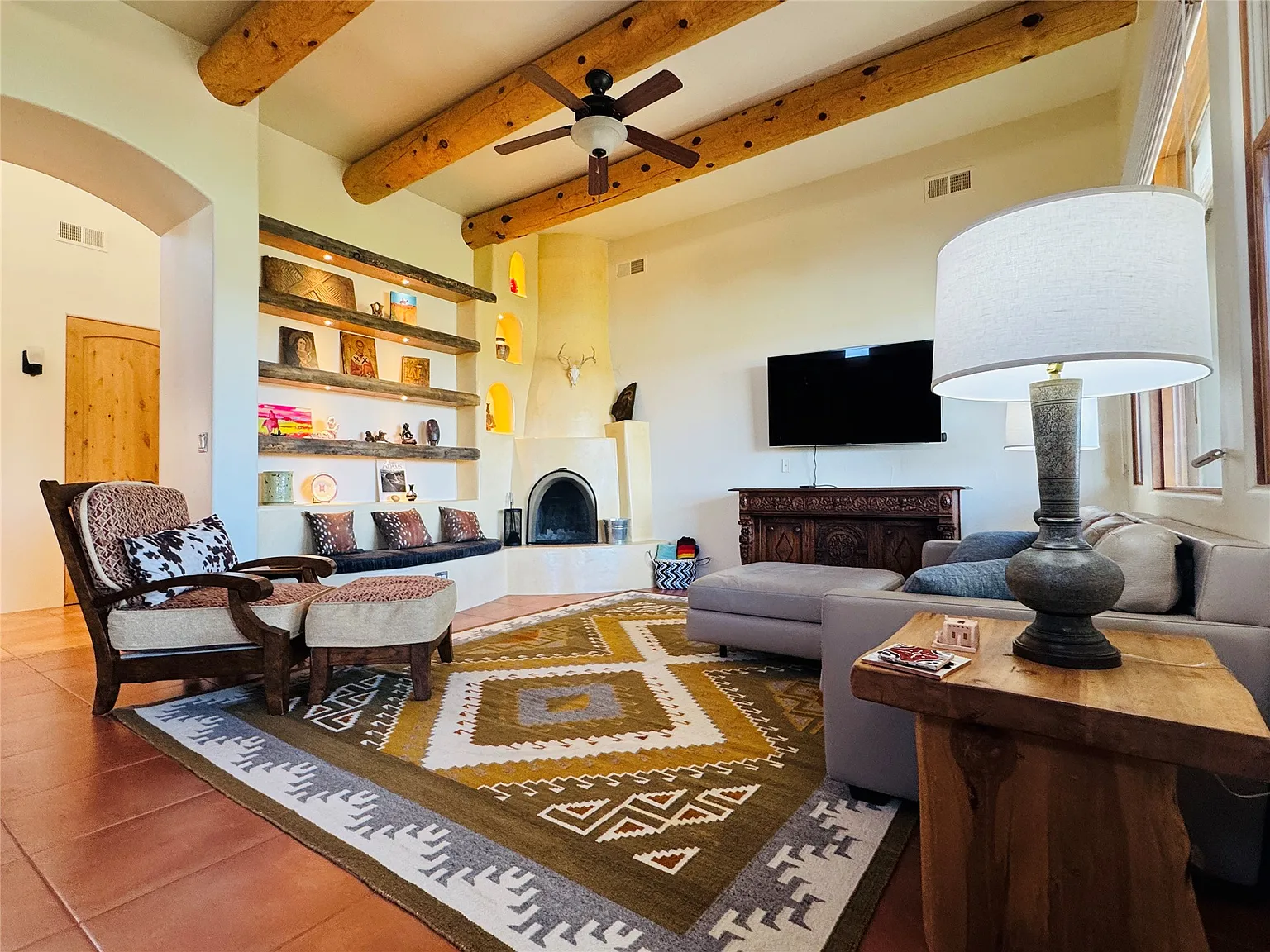 3 bed, 2217 sqft, $6,000 — Photo 4