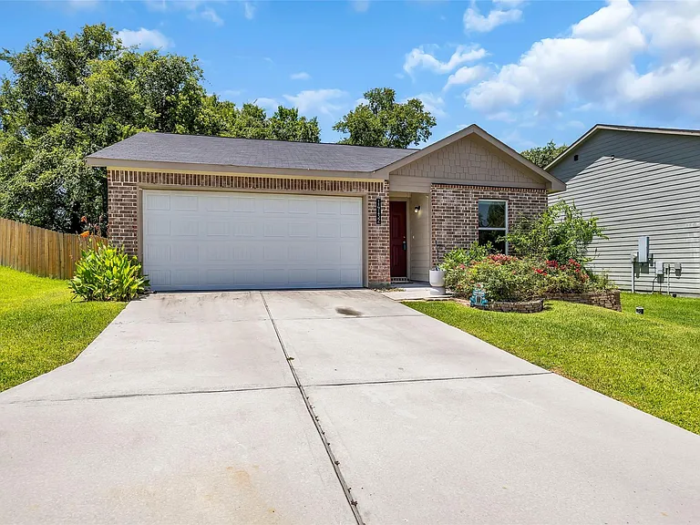 14132 Harlequin Dr — Photo 2