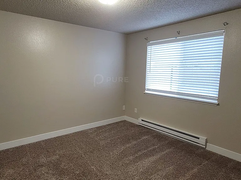 8602 S C St — Photo 12