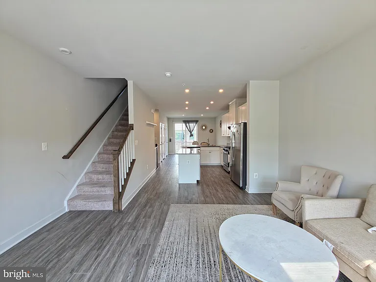 8304 Greenbelt Station Pkwy — Photo 15