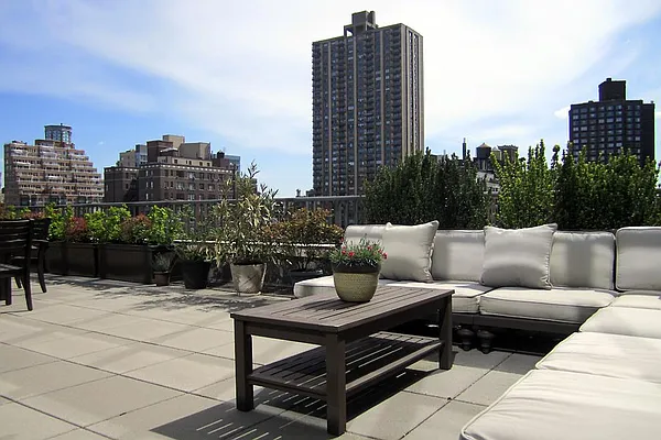 Sold by Corcoran | media 39