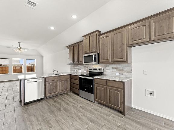 3rd image of 9945 Mescalbean Blvd