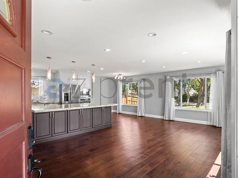 5319 Westbury Ct — Photo 6
