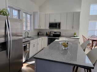 32 Copper Square Dr, Bethel, CT 06801