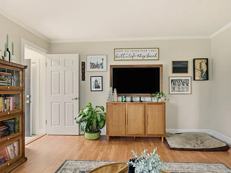 23 Cypress St — Photo 4