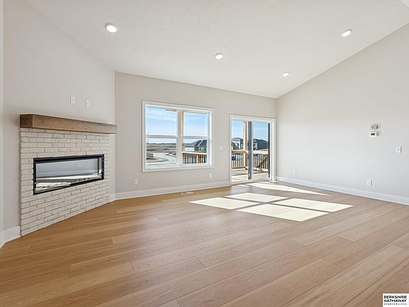 4th image of 21409 Y St