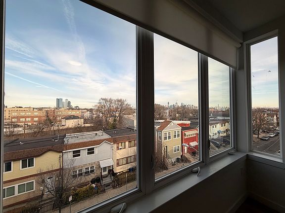 5th image of 306 Bergen Ave APT 404