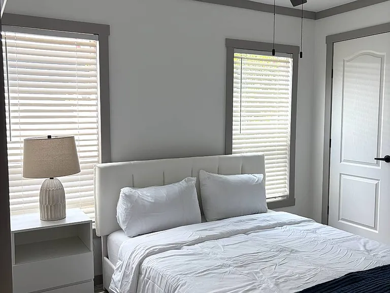 13 La Posada Dr — Photo 11