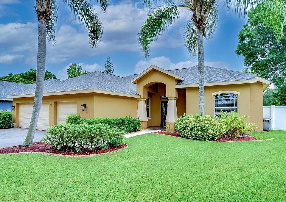 1st image of 1126 Lumsden Trace Cir