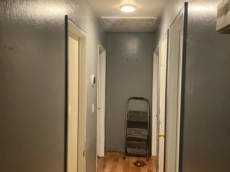 1807 E 36th Ave — Photo 12