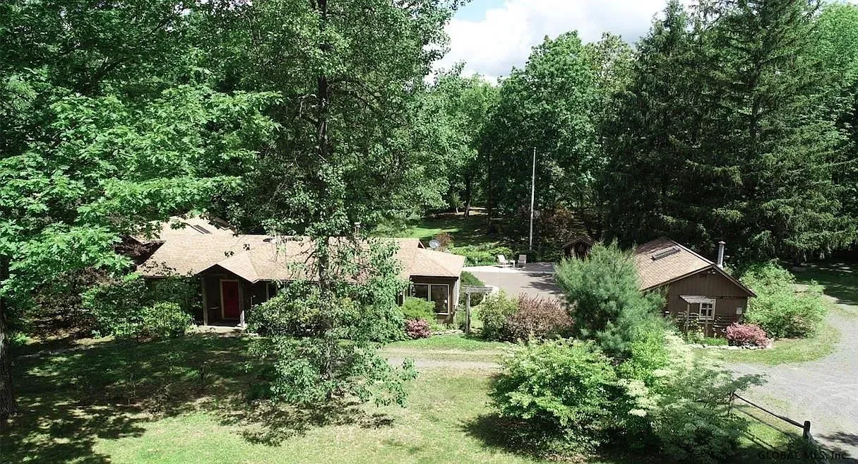 3 bed, 2000 sqft, $5,000 — Photo 3