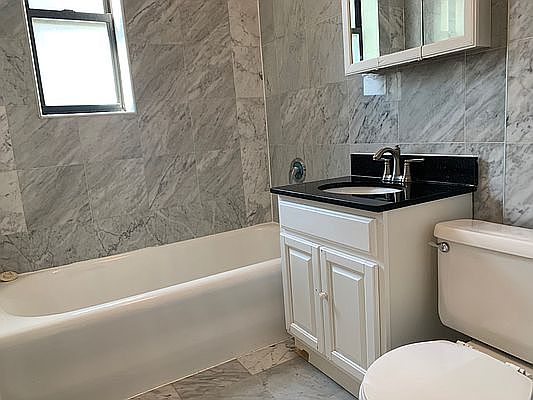 5th image of 137 E 29th St APT 3B