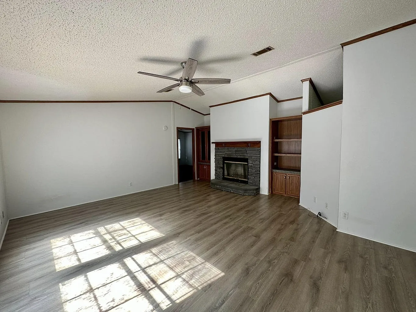 3 bed, 1620 sqft, $1,500 — Photo 4