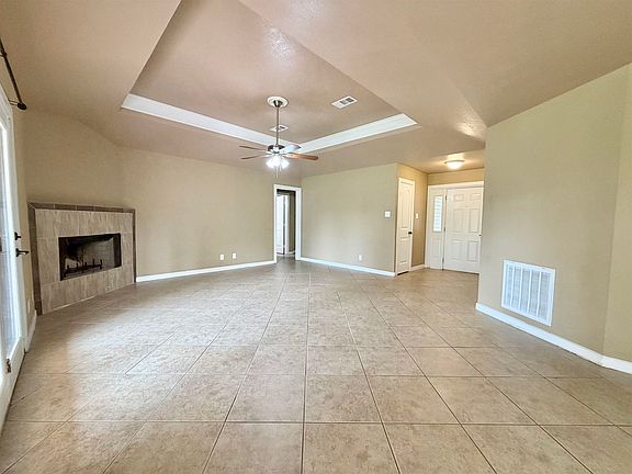 5th image of 127 Timbercreek Ln