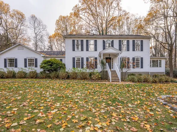 113 Silver Spring Trl, Greensburg, PA 15601