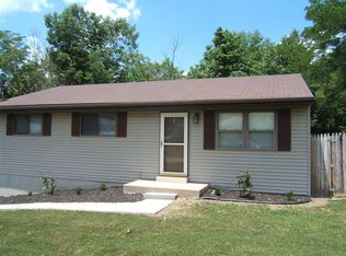 216 Sunset Dr, Aurora, IN 47001