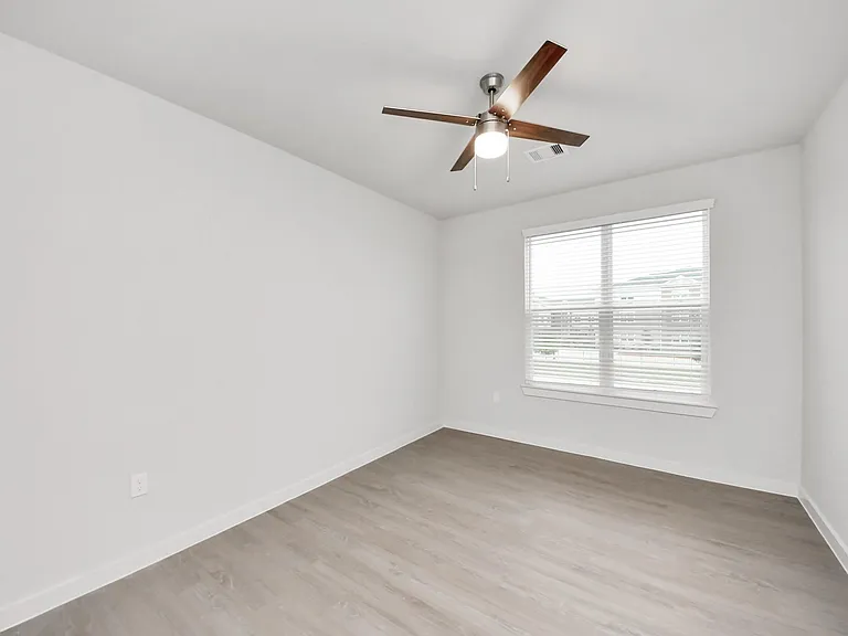 7411 Leighton Meadow Ln — Photo 24