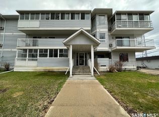 119 4th Ave W #4, Kindersley, SK S0L1S0