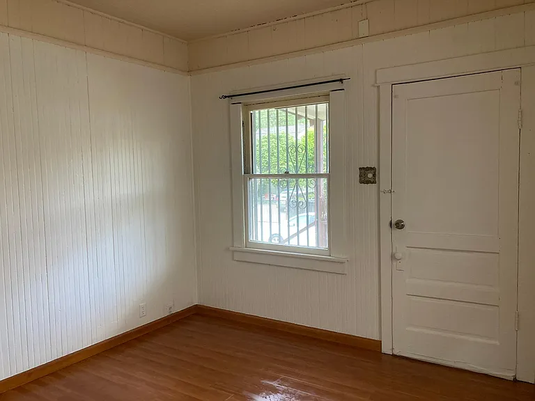 708 Amador St — Photo 5
