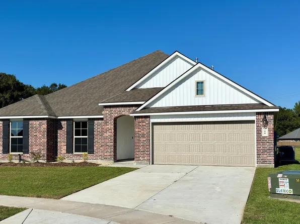 100 Casa Bella Ct, Breaux Bridge, LA 70517