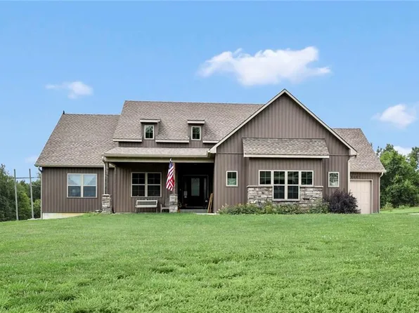 26401 E 267th St, Harrisonville, MO 64701
