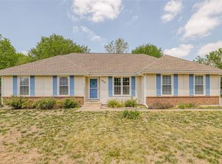 14718 S Murray Ln, Olathe, KS 66062