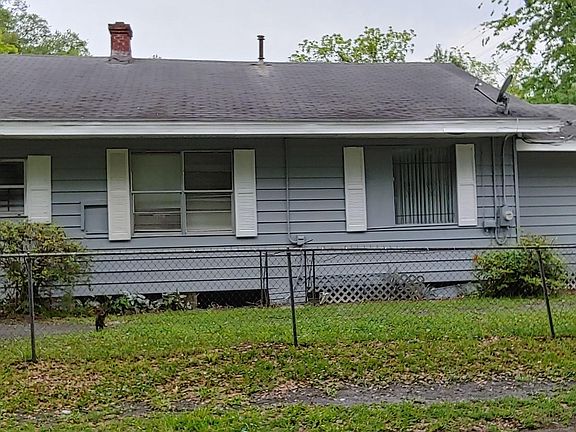 2nd image of 1400 W 26th St