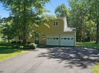 996 Papen Rd, Bridgewater, NJ 08807