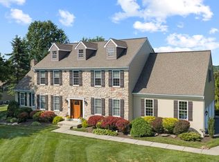 3821 Fountain Cir, Fountainville, PA 18923