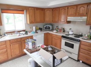 488 Belmont Tpke, Waymart, PA 18472