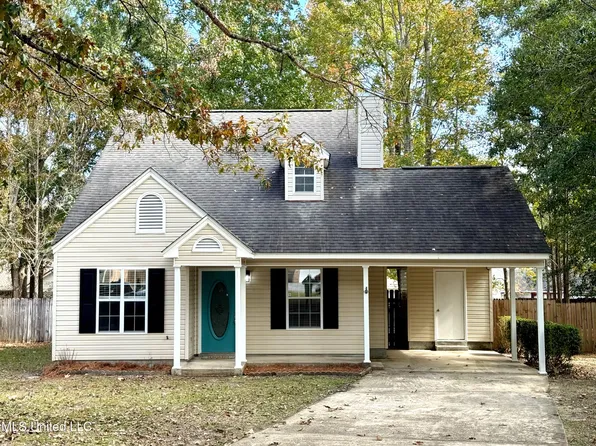 992 Hamakua St, Diamondhead, MS 39525