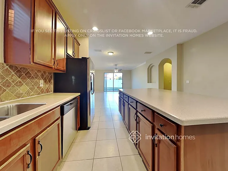 535 Arbor Pointe Ave — Photo 9