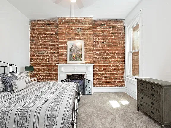 1832 Victor St — Photo 11