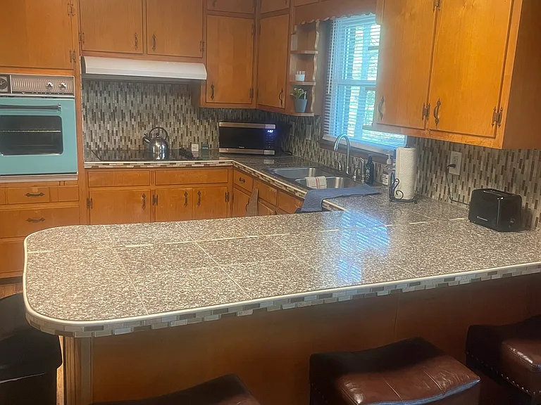 2575 Clifton Springs Mnr — Photo 4