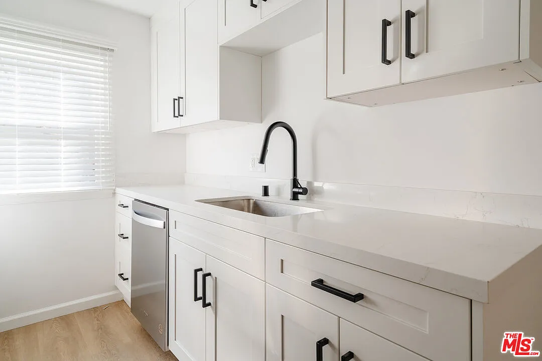 1 bed, 1.0 bath, 850 sqft, $3,195 — Photo 4