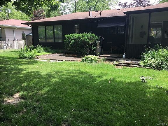 3rd image of 1284 Abington Pl