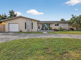 1910 SW 98th Ter, Miramar, FL 33025