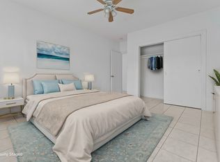 Marseille Apts, Miami Beach, FL 33141