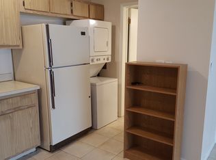 912 Pine Ridge Cir, Sanford, FL 32773