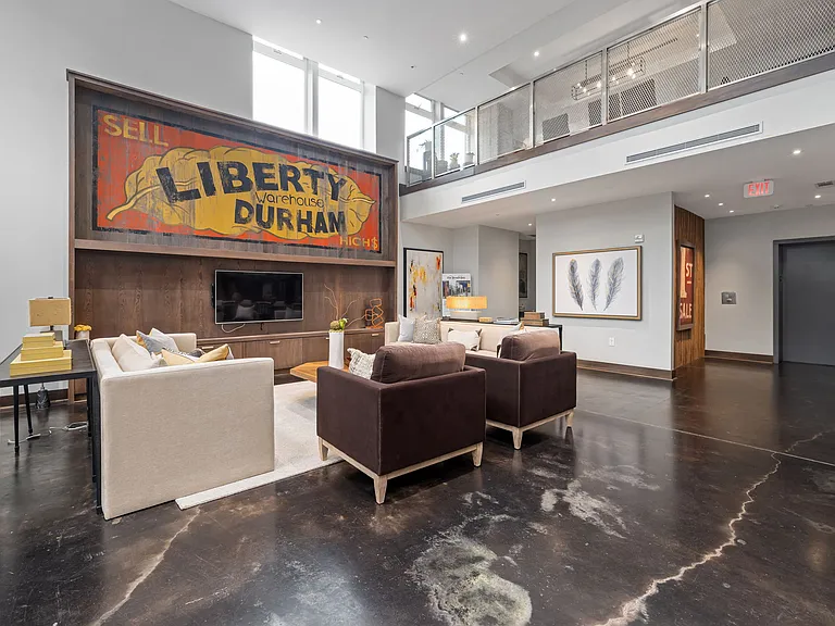 Liberty Warehouse — Photo 10