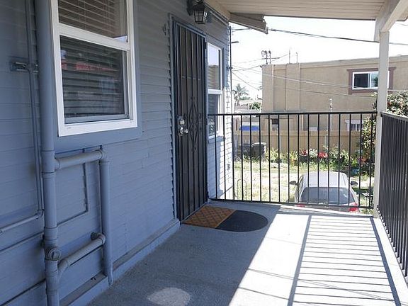 2nd image of 3859-61 47th St #3861-4