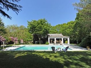36 Jones Rd, East Quogue, NY 11942