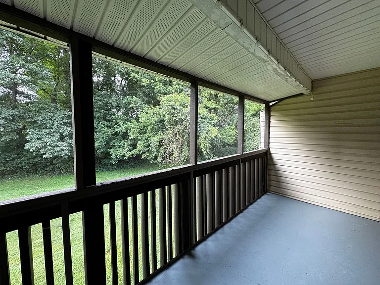 132 Turnwood Ln — Photo 10
