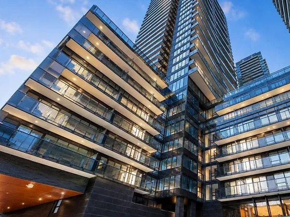 127 Broadview Ave #1103, Toronto, ON M4M 2G2